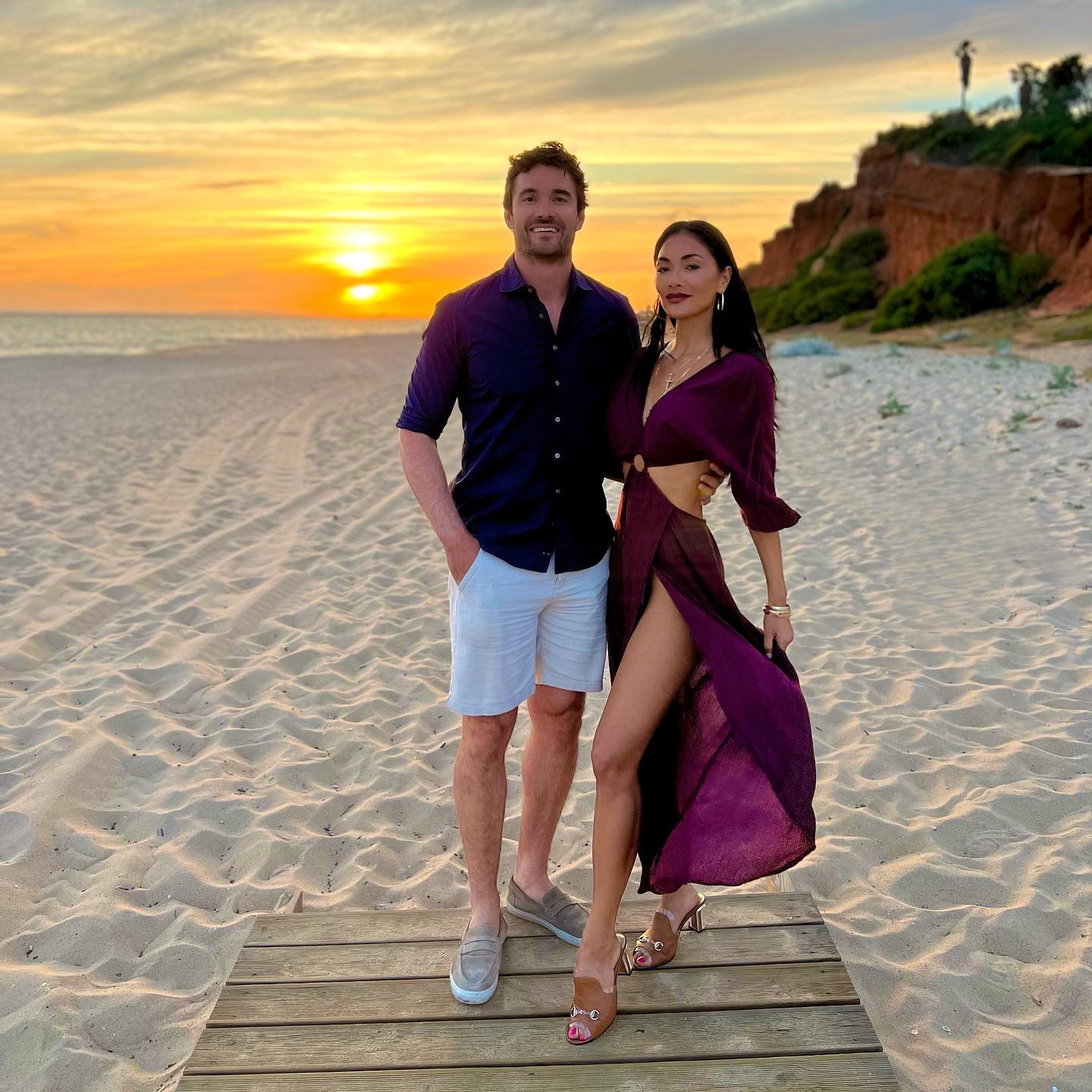 Nicole Scherzinger s-a logodit: „Am spus DA”. Este într-o relație de 3 ani cu Thom Evans