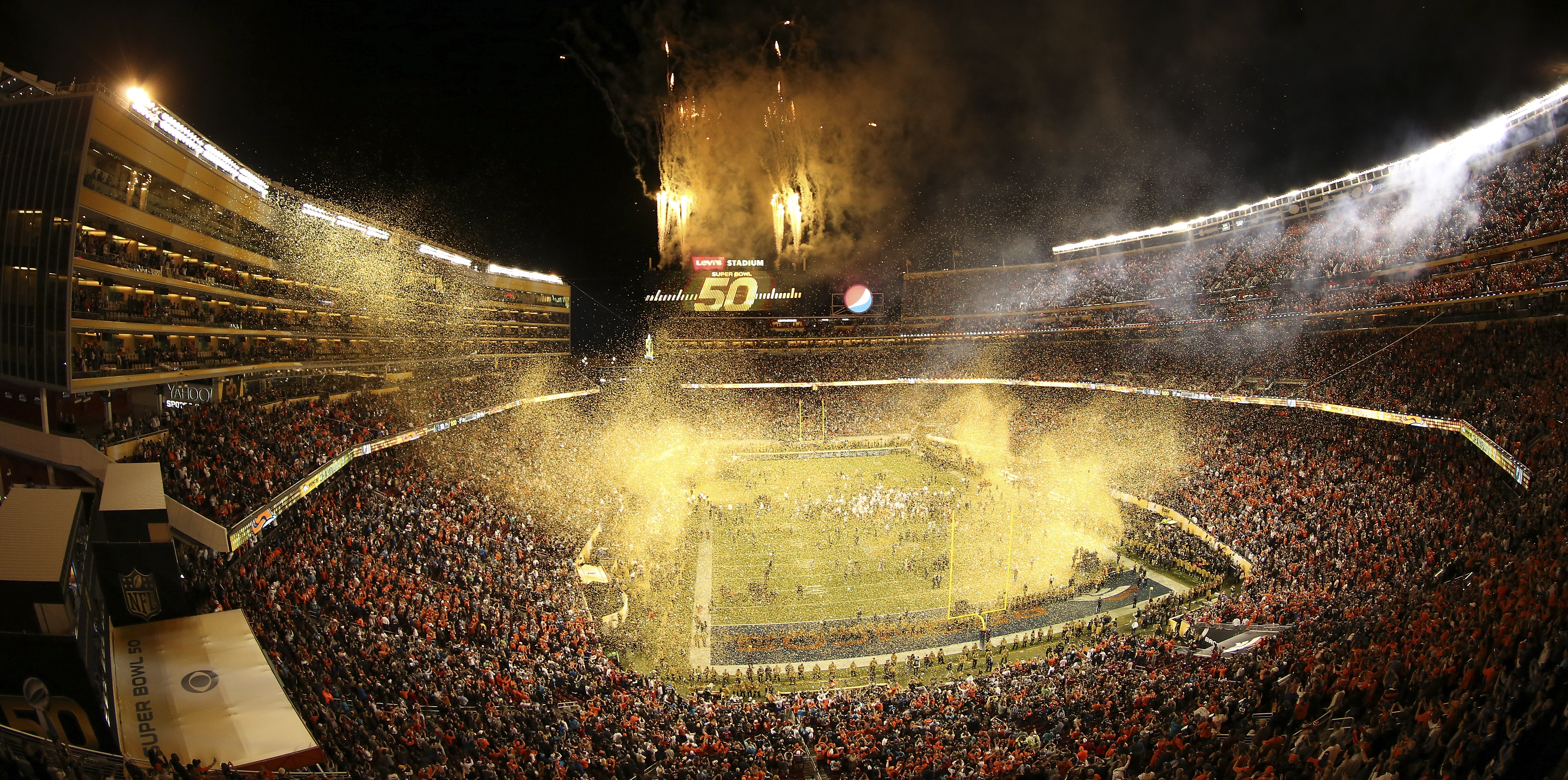 Denver Broncos a câștigat Super Bowl 50, ^după o finală de vis cu Carolina Panthers / GALERIE FOTO&VIDEO