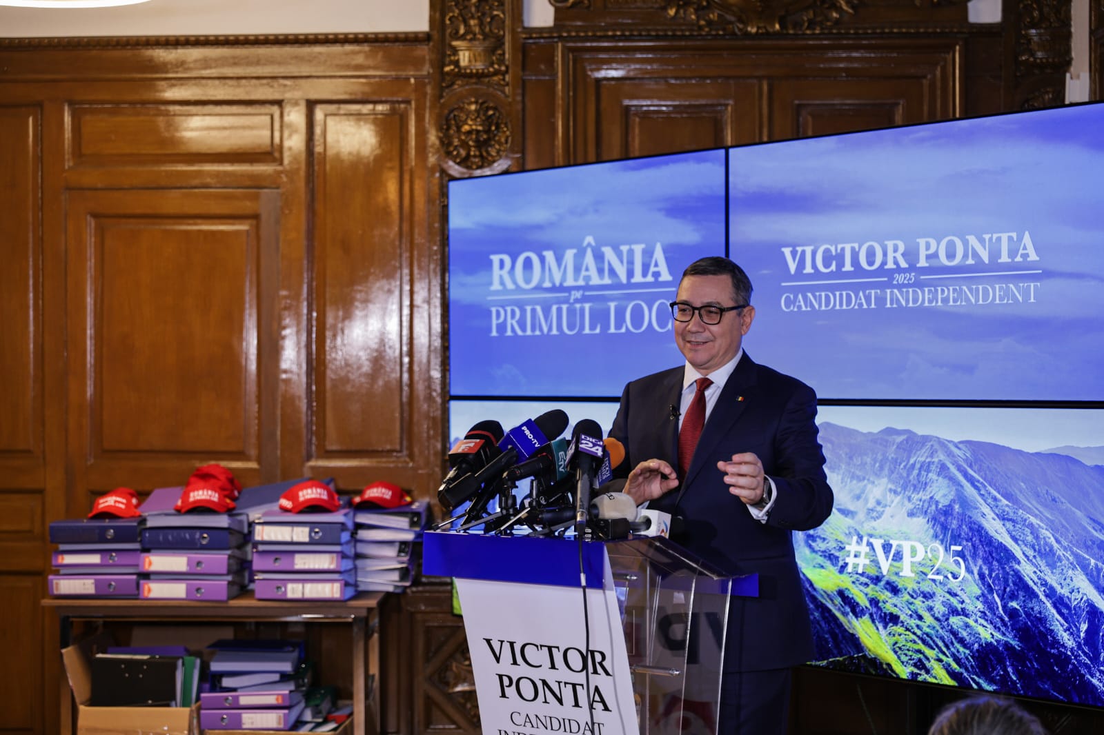 Victor Ponta și-a anunțat oficial candidatura la alegerile prezidențiale
