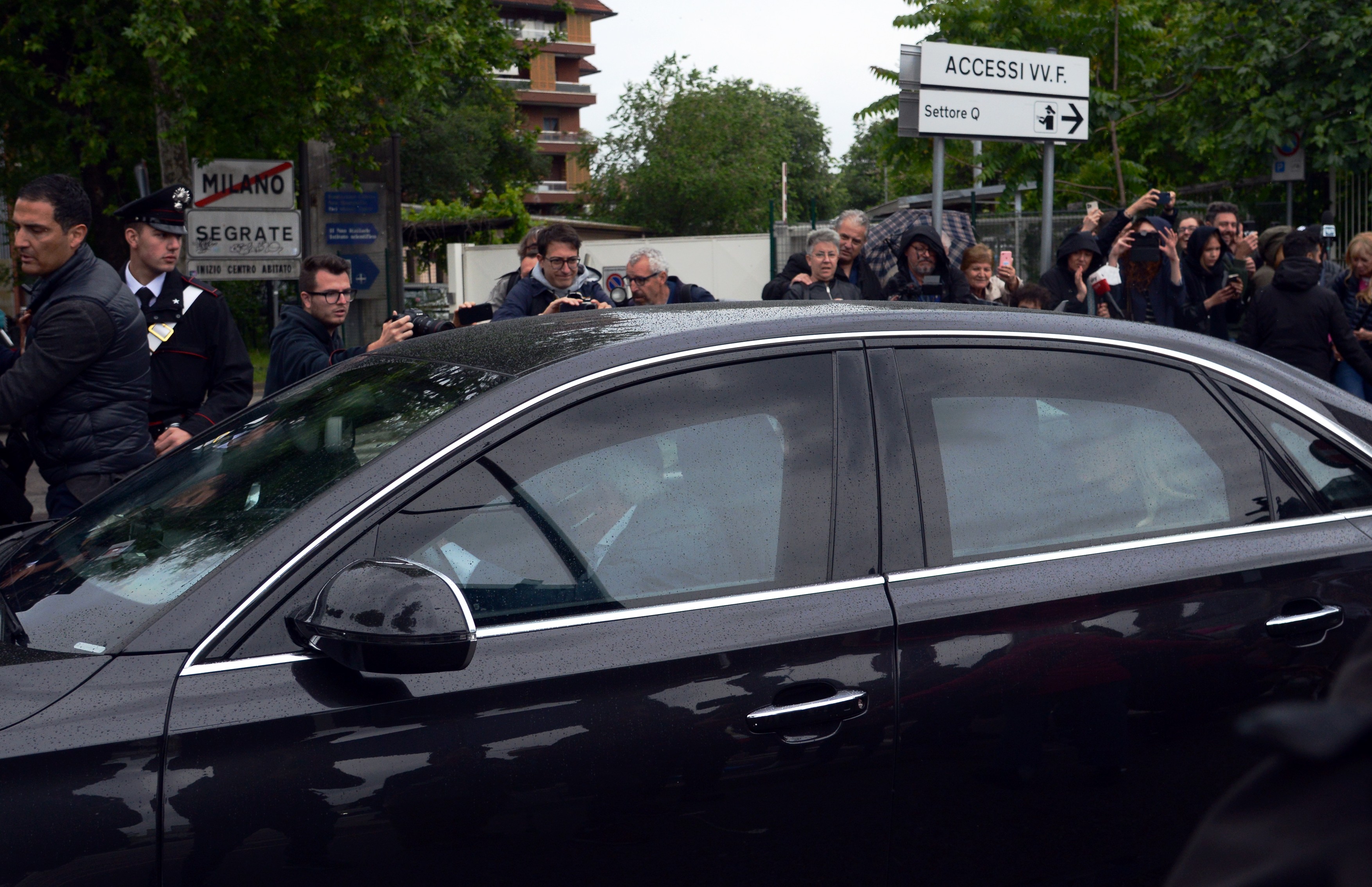 Silvio Berlusconi a fost externat din spital, după mai bine de o lună de tratament