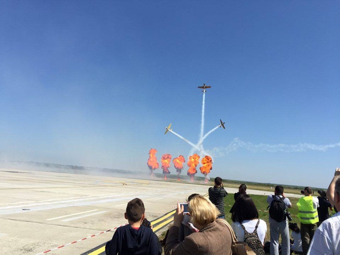 Spectacol pe cerul Timișoarei la Air Show 2016