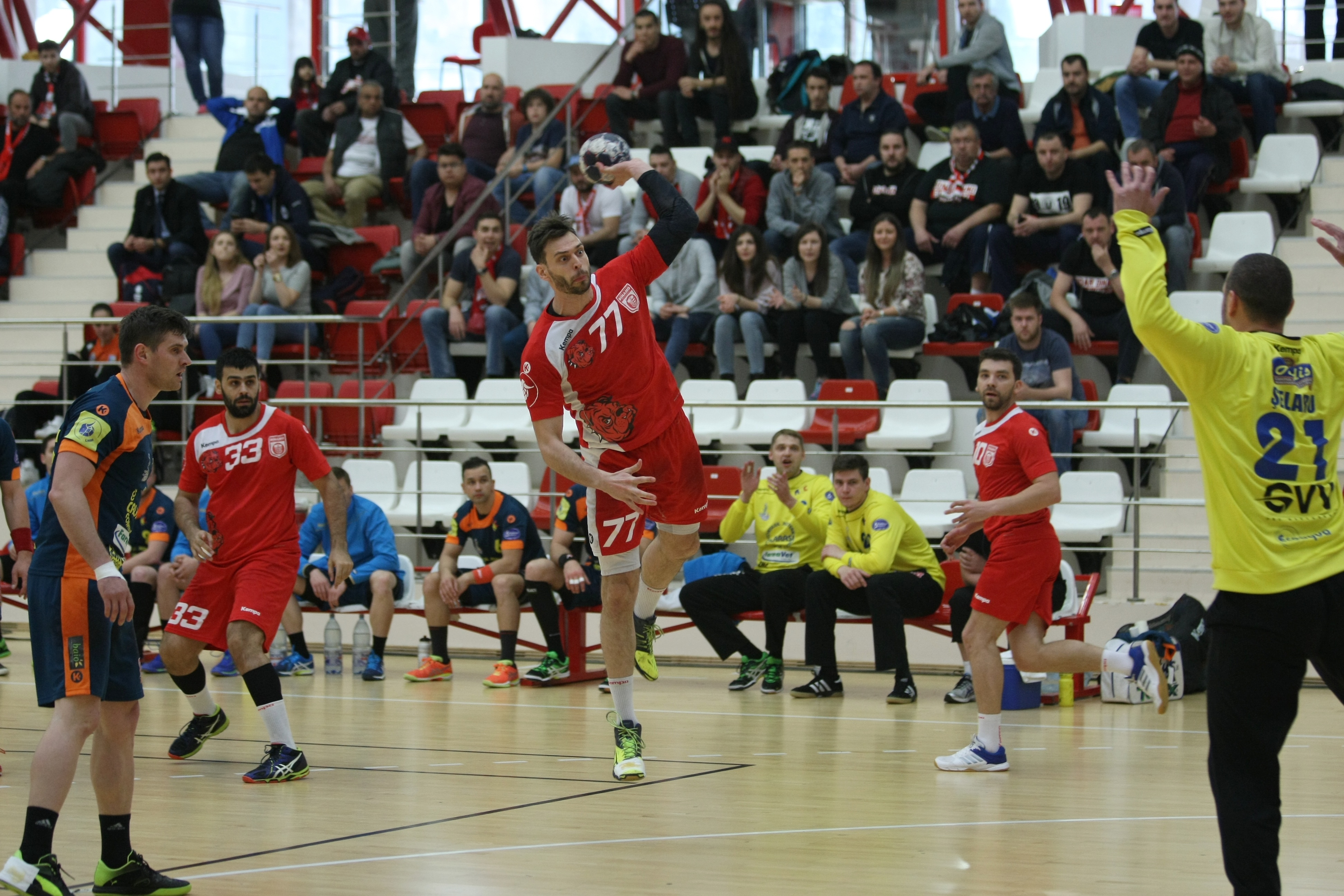 Dinamo a învins Dunărea Călărași, în play-off- ul Ligii Naționale de handbal. Odorheiul a trecut de Dobrogea / GALERIE FOTO