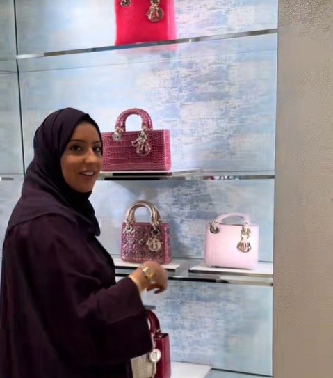 Câți bani i-a cerut o casnică din Dubai soțului ei pentru a rămâne gravidă. Povestea ei are peste 26 de milioane de vizualizări pe TikTok