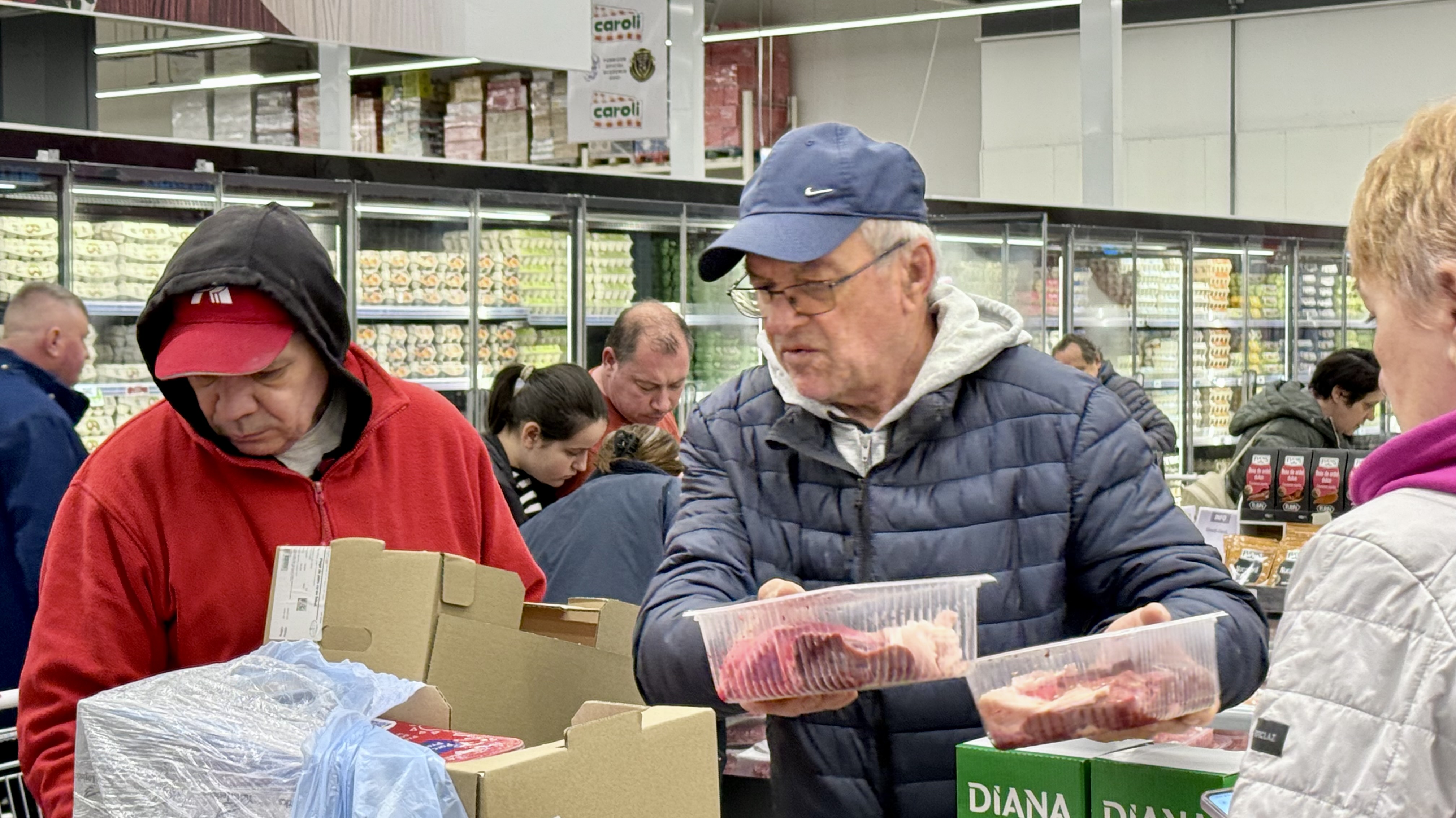 Cât costă kilogramul de carne de miel în supermarket? Mult mai scump decât în piață!