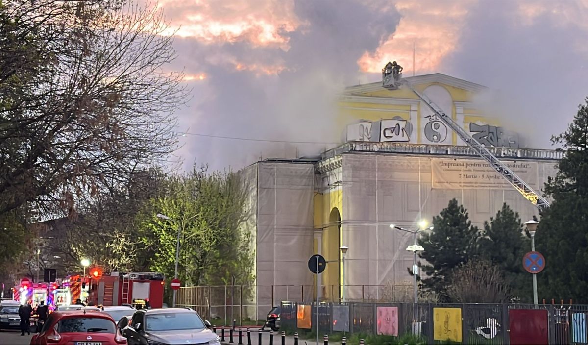 Incendiu la Teatrul Masca din București. Flăcările au cuprins o sală de spectacole