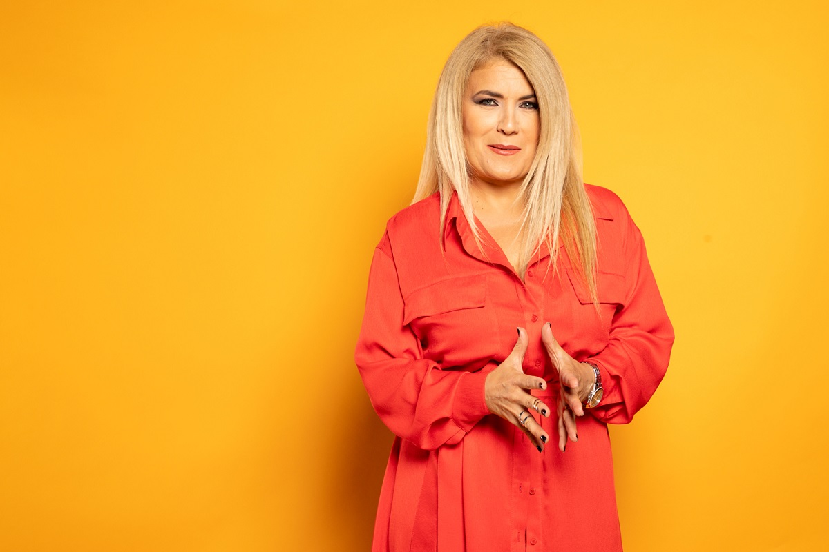 Pe câți bani s-a angajat Liana Stanciu în radio și ce a primit în loc de primul salariu: „Nu te pregătește nimeni pentru asta”