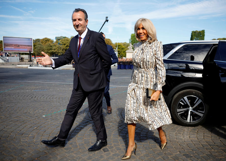 Brigitte Macron, filmată în timp ce a numit un grup de feministe „proaste nenorocite”. A fost somată să își ceară scuze
