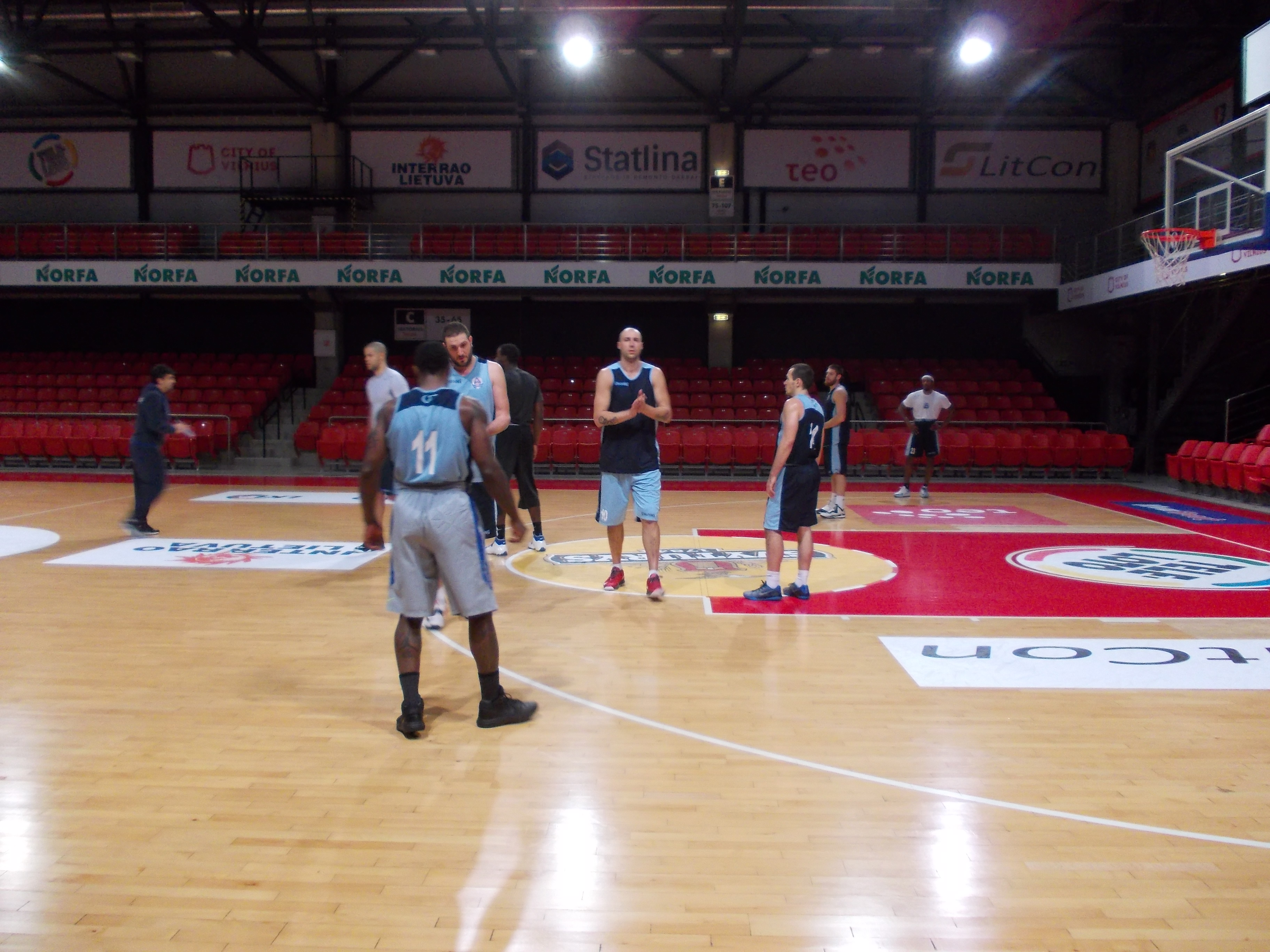 CORESPONDENŢĂ/ Vilnius, sub zăpadă, Asesoft - gheaţă la mal. Lietuvos - Asesoft 79-72, în Eurocup
