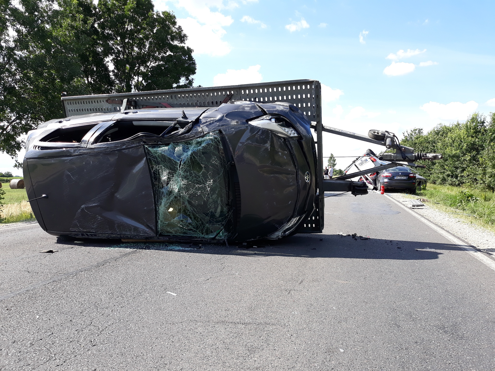 Accident în Ungaria cu 10 răniți, în apropierea graniței cu România. MAE: Opt români au fost răniți