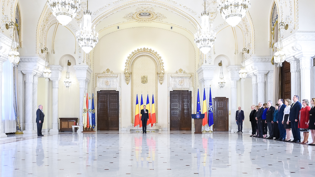 Cristian Țopescu a fost decorat anul trecut cu Ordinul Național «Steaua României» în grad de Cavaler; Ce spune șeful statului despre comentatorul sportiv (FOTO/VIDEO)