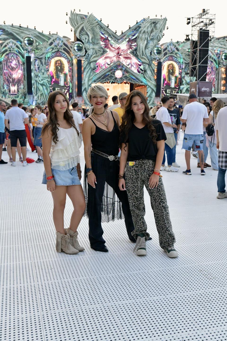 Cum au apărut Giulia și Vlad Huidu la Undold 2025. Artista a atras toate privirile cu ținuta ei. „La multi ani, festivalul nostru de suflet!”