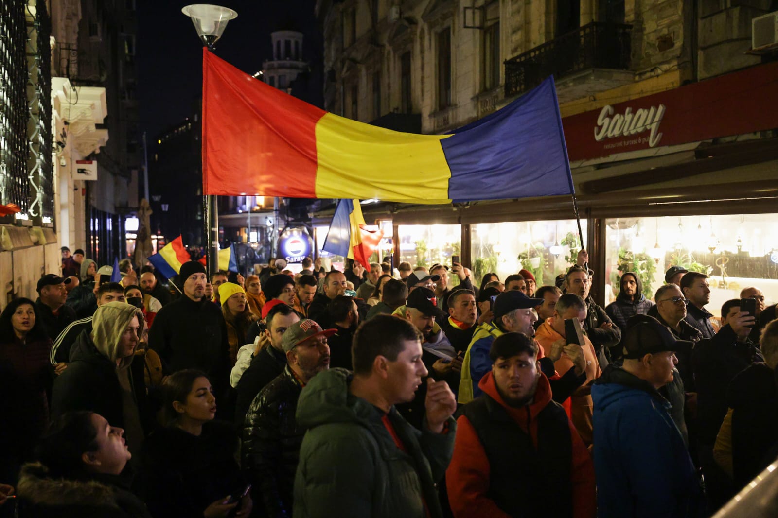 Oana Zăvoranu, live din mijlocul protestatarilor pro-Georgescu. Atac la Tudor Chirilă, Mihai Gâdea, Digi 24 și Antena 3