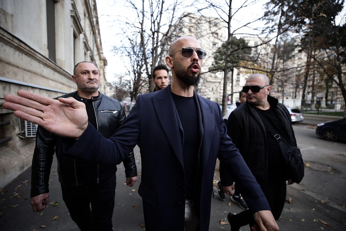 Curtea de Apel București a respins solicitarea fraților Tate de a părăsi România. Ei invocau că mama lor este bolnavă