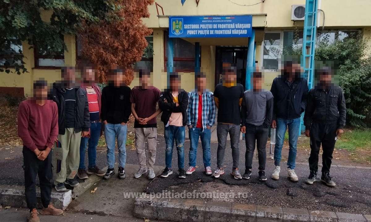 72 de migranți ascunși în TIR-uri, depistați în ultimele 24 de ore, la frontiera cu Ungaria. Erau pitiți printre saci cu fructe și alte bunuri
