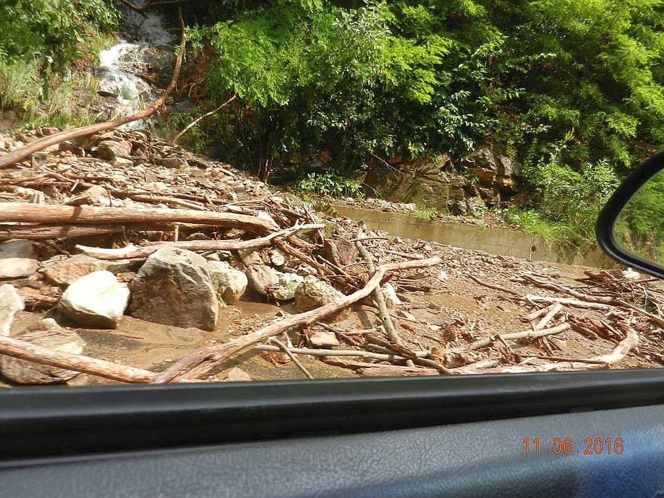«Transalpina Banatului», amenințată de viituri! Localnicii au sunat la 112