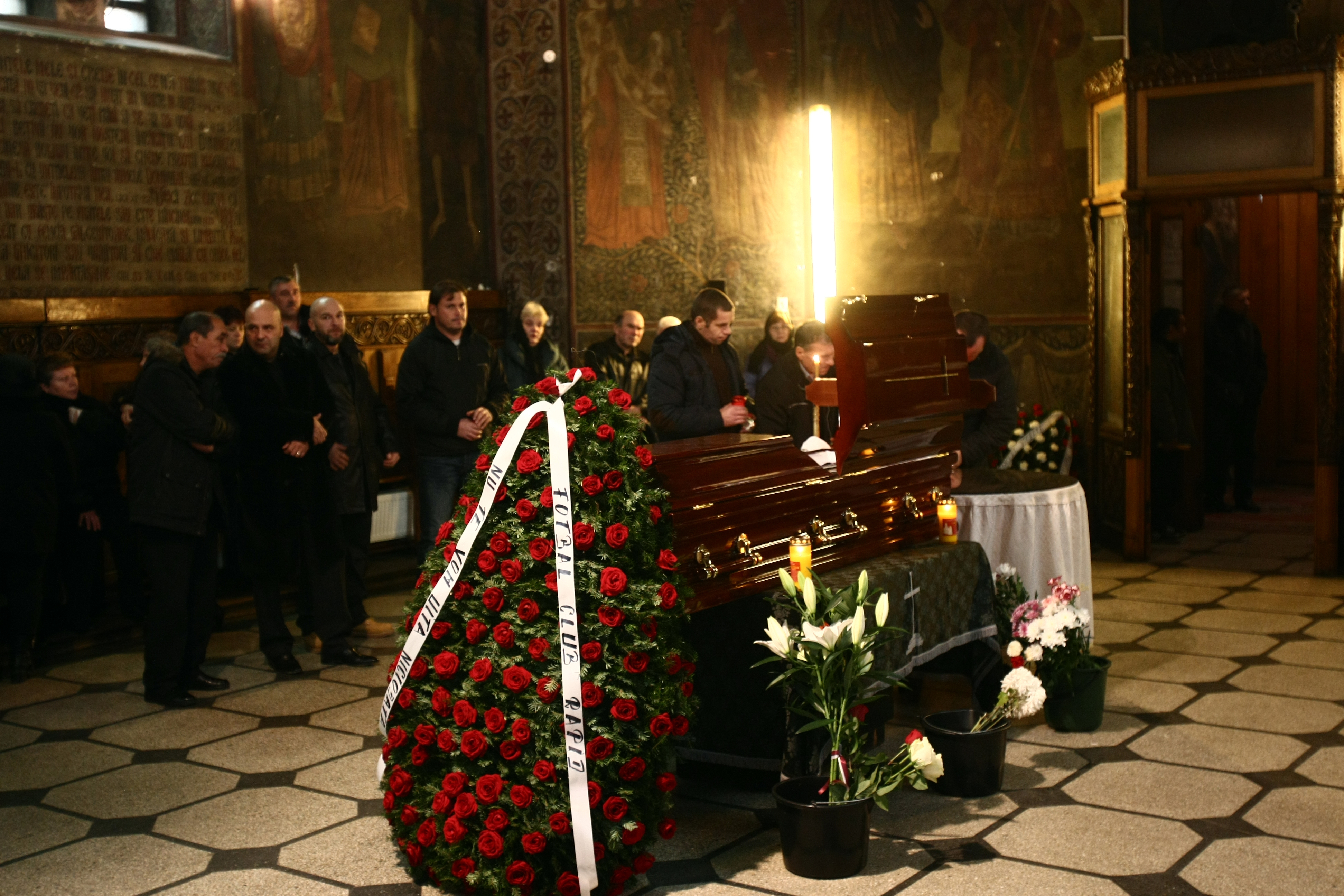 A MURIT NAE MANEA / Ultimul omagiu pentru ”Mutu” / GALERIE FOTO 