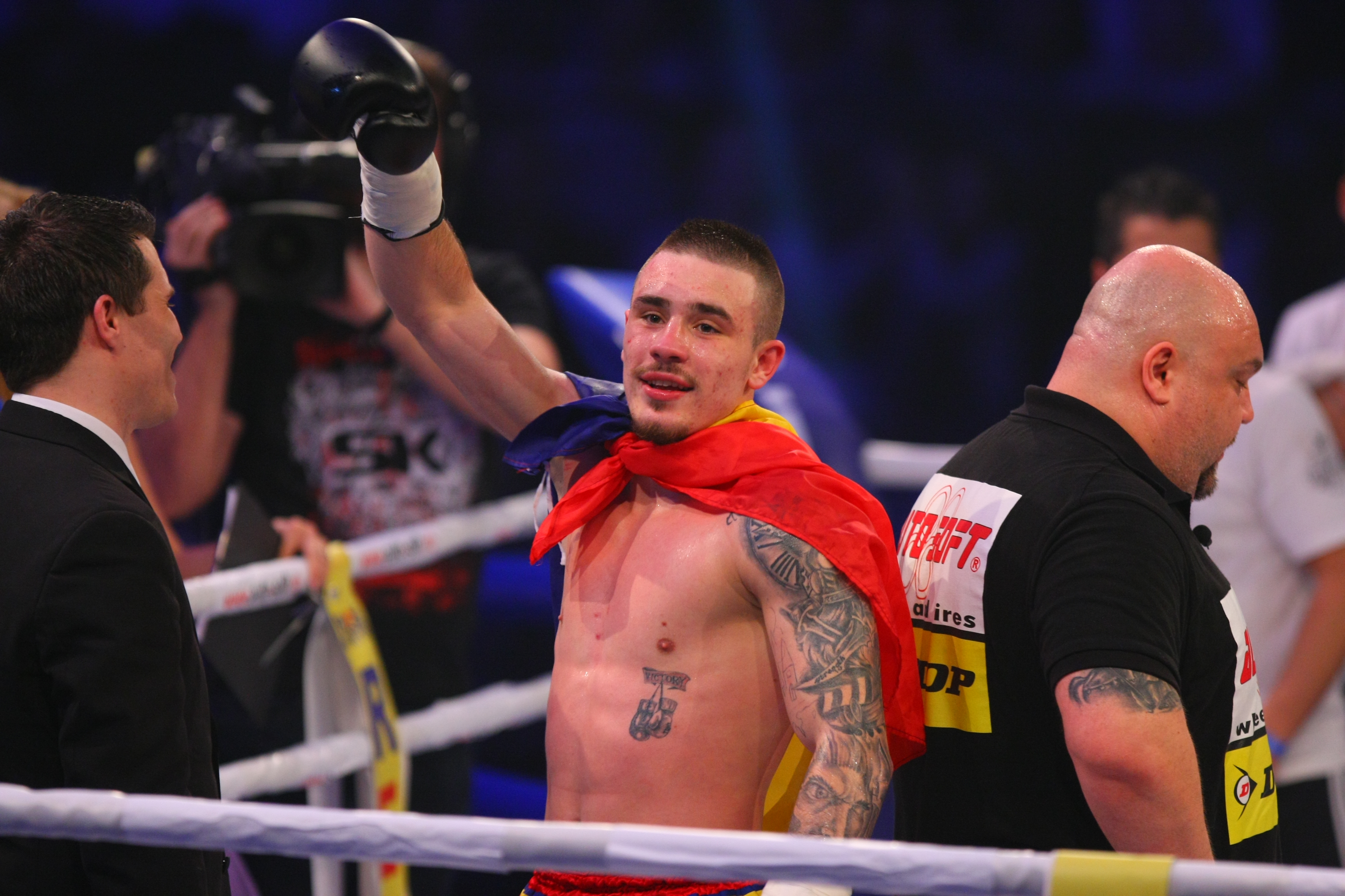 Meciul în urma căruia Amansio Paraschiv a devenit campion mondial Superkombat New Heroes! VIDEO& FOTO