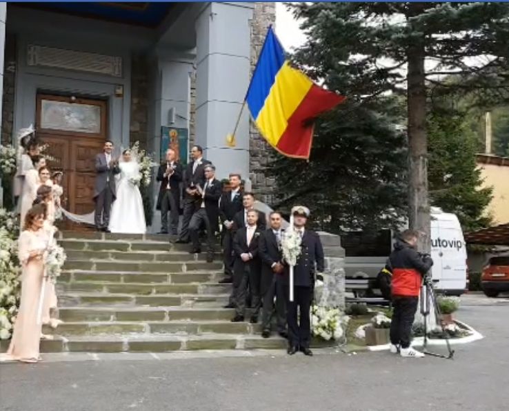 Ce a spus preotul care a oficiat slujba de cununie a principelul Nicolae. A făcut referire la mama sa, care nu a venit la nuntă | FOTO