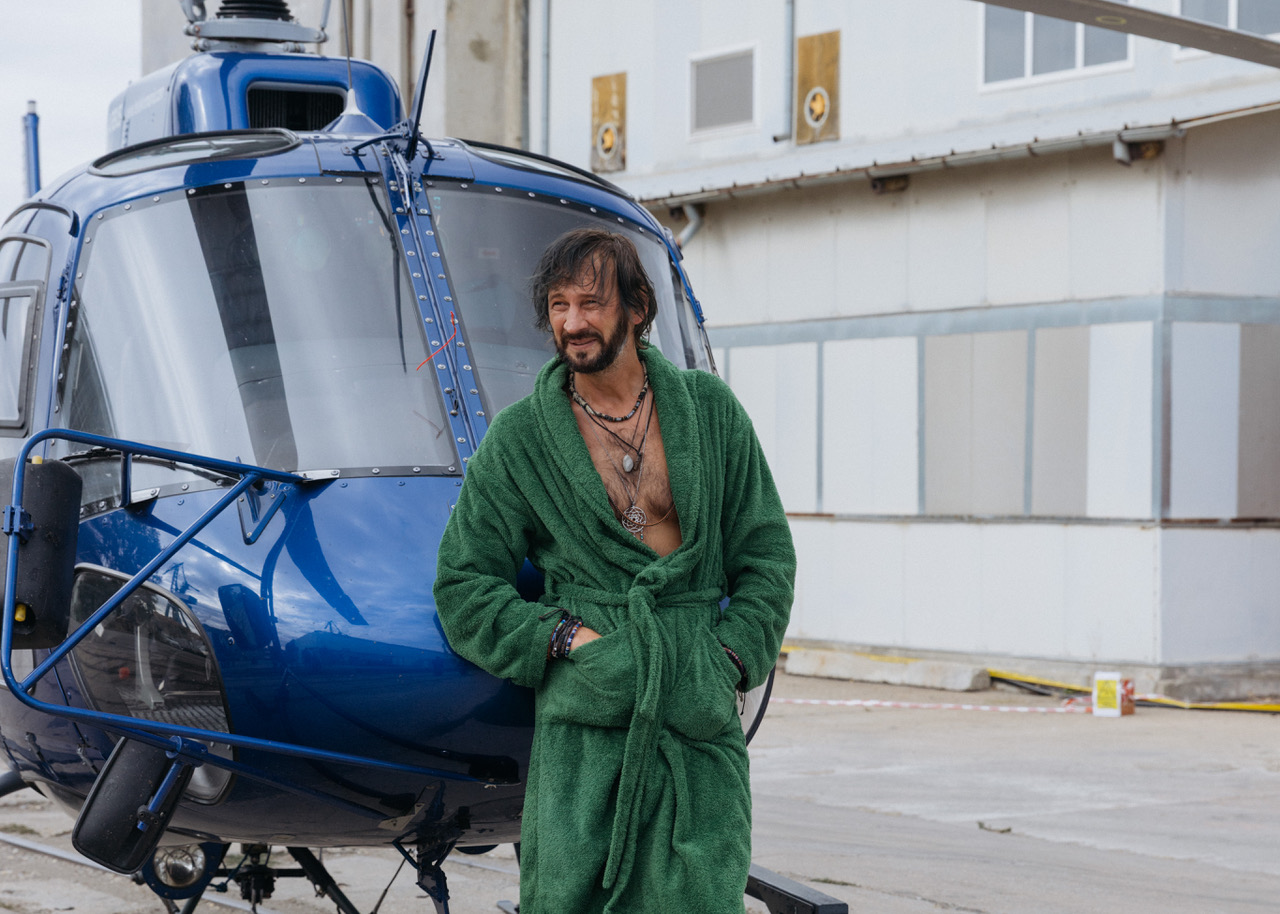 Actorul Bogdan Farcaș, mesaj emoționant pentru mama lui, pe scena de la Teatrul Național din București, la Gala Premiilor Gopo 2026