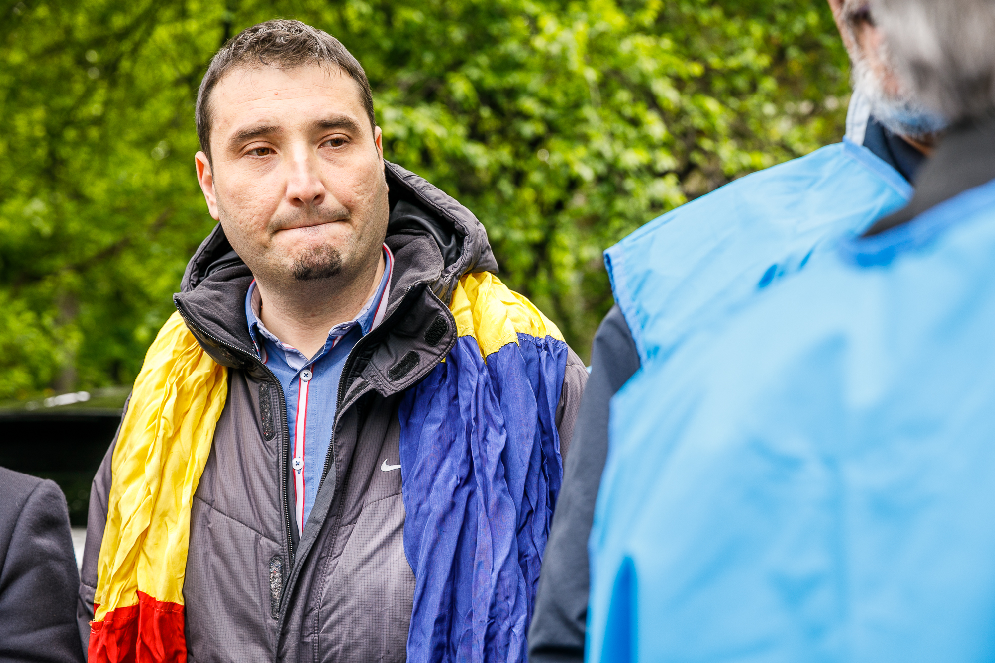 FOTOREPORTAJ | Portret de țară. Oamenii care au bătut țara pentru 2 lei pe oră în plus la salariu, în 20 de imagini. „Vestele albastre” de la Satu Mare au venit la București!