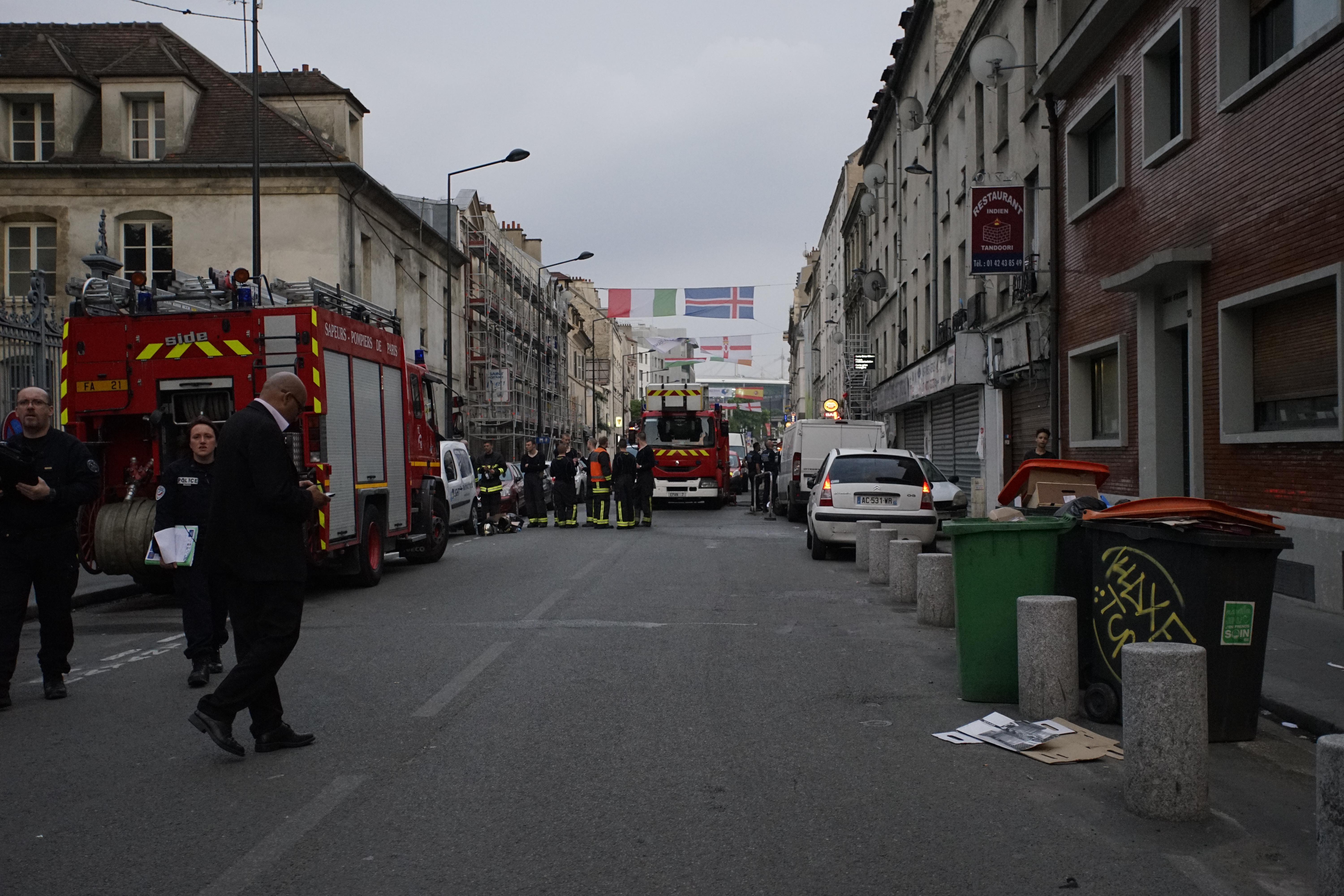 Euro 2016. Reportaj din infernul de la Saint-Denis. Vineri jucăm aici, pe Stade de France, cu gazdele! ”Explodează câte o bombă la două săptămâni și se trage cu Kalașnikovul” EXCLUSIV&FOTO