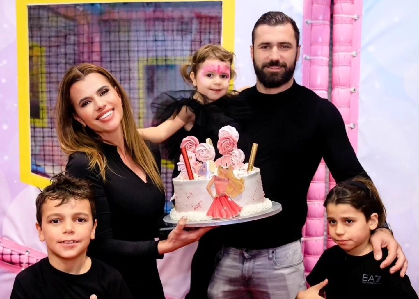 Luptătorul Andrei Stoica nu este pregătit să o vadă crescând pe fiica lui. „După 18 ani poate să aibă un iubit” /VIDEO EXCLUSIV