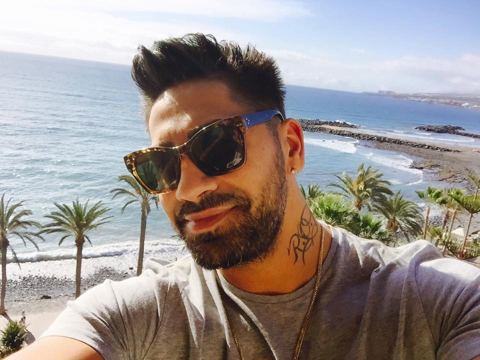 Connect-R și Misha, săruturi fierbinți pe plajă, în Tenerife | FOTO ÎN ARTICOL
