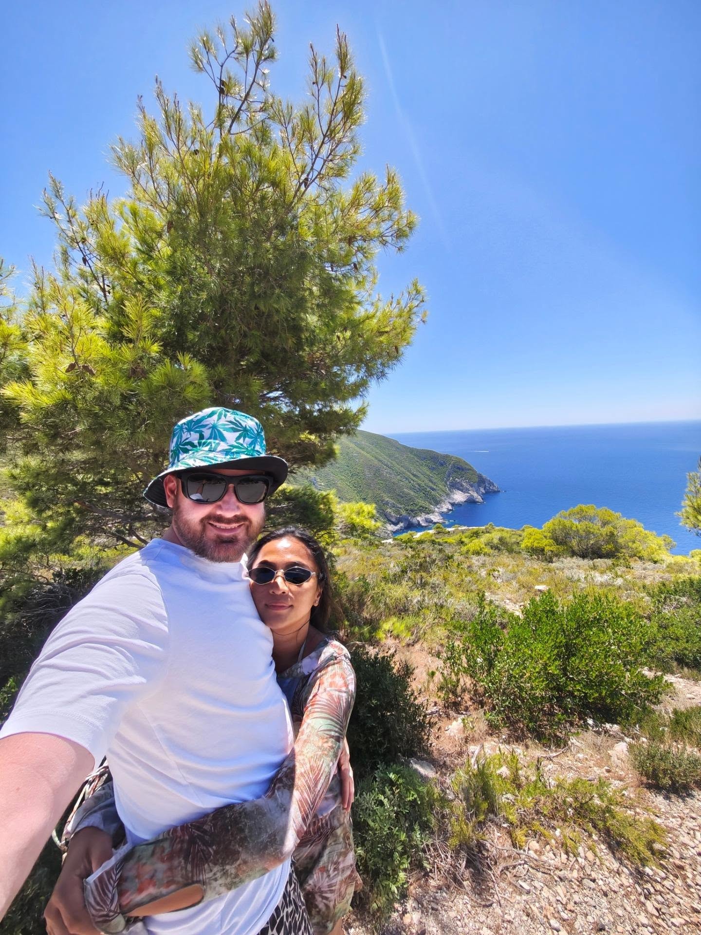 Imagini din vacanța Bellei Santiago în Zakynthos. Incidentul neplăcut de care a avut parte artista