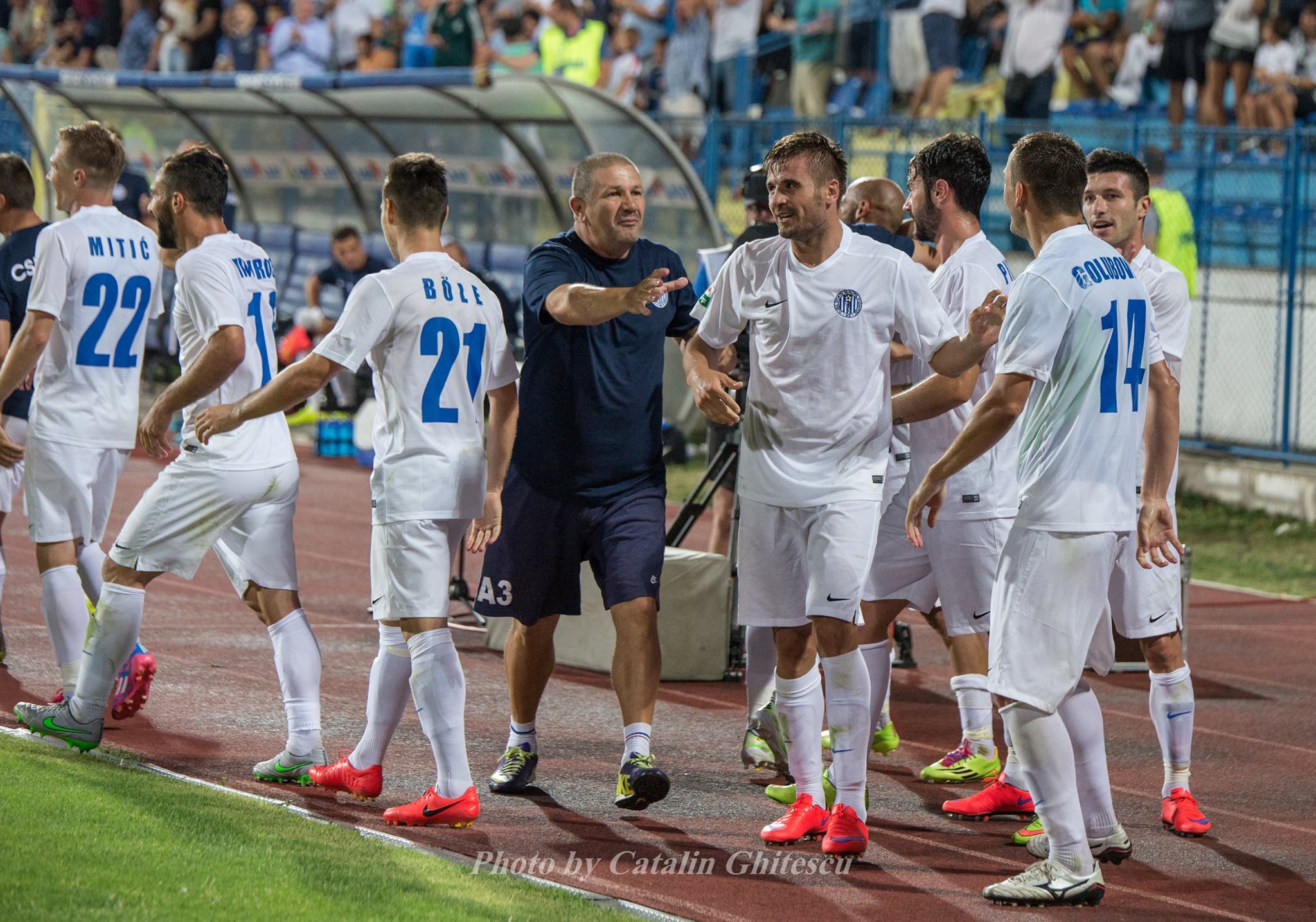Florin Prunea, președintele liderului CSMS Iași, o liniștește pe Steaua! ^Moldovenii nu trag la titlu și se declară surprinși de poziția pe care o ocupă: ”Este o conjunctură că suntem pe primul loc!”