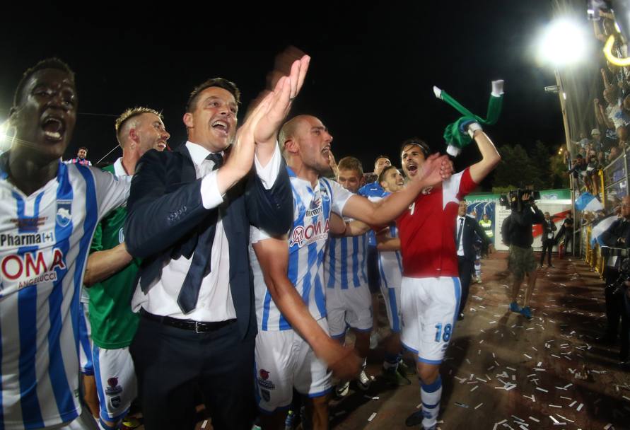 Serie A. Mitriță a promovat în prima ligă italiană cu Pescara. Tot orașul a ieșit pe străzi / GALERIE FOTO & VIDEO