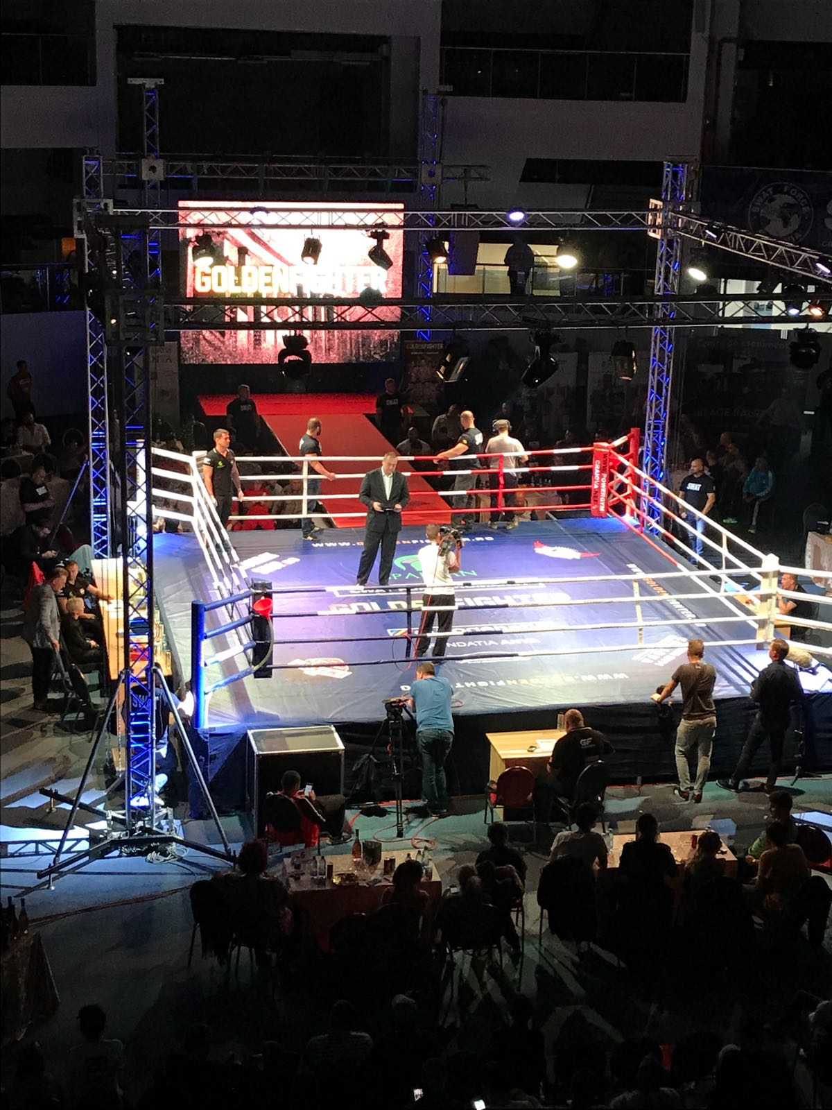 Meciuri spectaculoase la Golden Fighter Craiova. Centura intercontinentală WKU a fost câștigată de Adrian Mitu FOTO&VIDEO