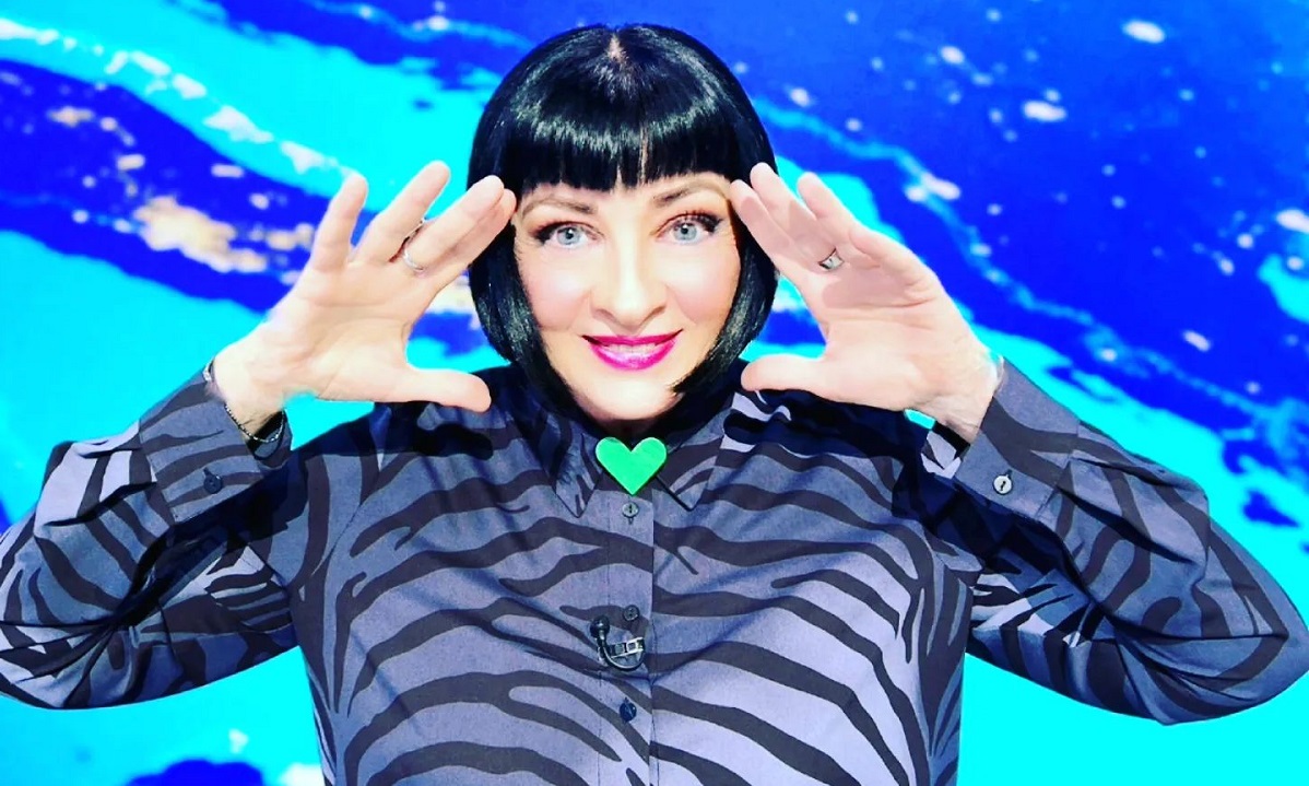 Cum a fost surprinsă Neti Sandu pe Calea Victoriei. Imagini exclusive cu vedeta de la PRO TV