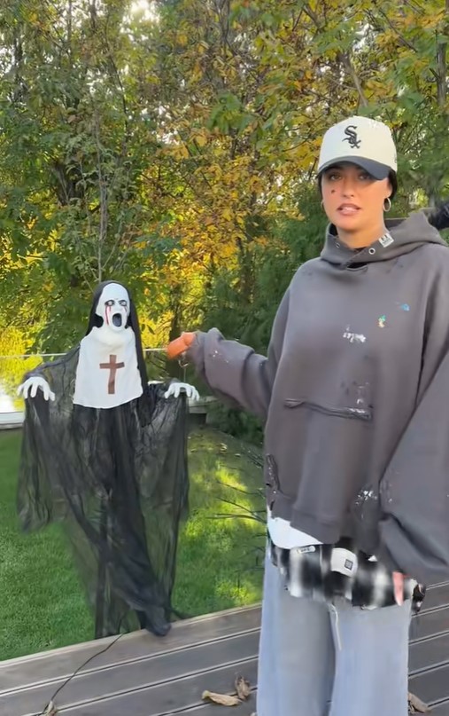 Cum și-a decorat Antonia casa de Halloween. Doar în filmele horror mai vezi așa ceva