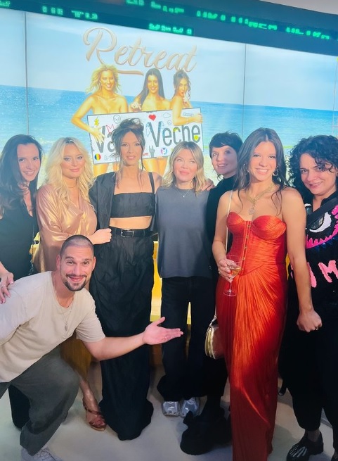 Gina Pistol a văzut filmul „Retreat Vama Veche”, în care Laura Cosoi are rol principal. Cum s-a pozat cu actrița, care a fost iubita lui Smiley 5 ani