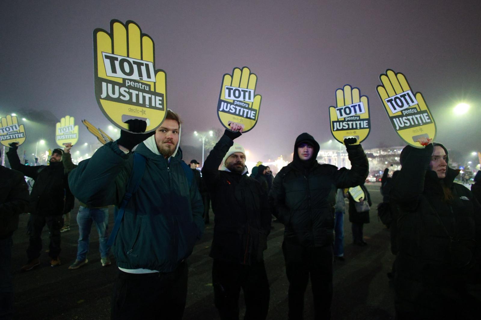 LIVE TEXT. Protest-coregrafie în Piața Victoriei. Manifestanții au spus ce schimbări își doresc să vadă în România