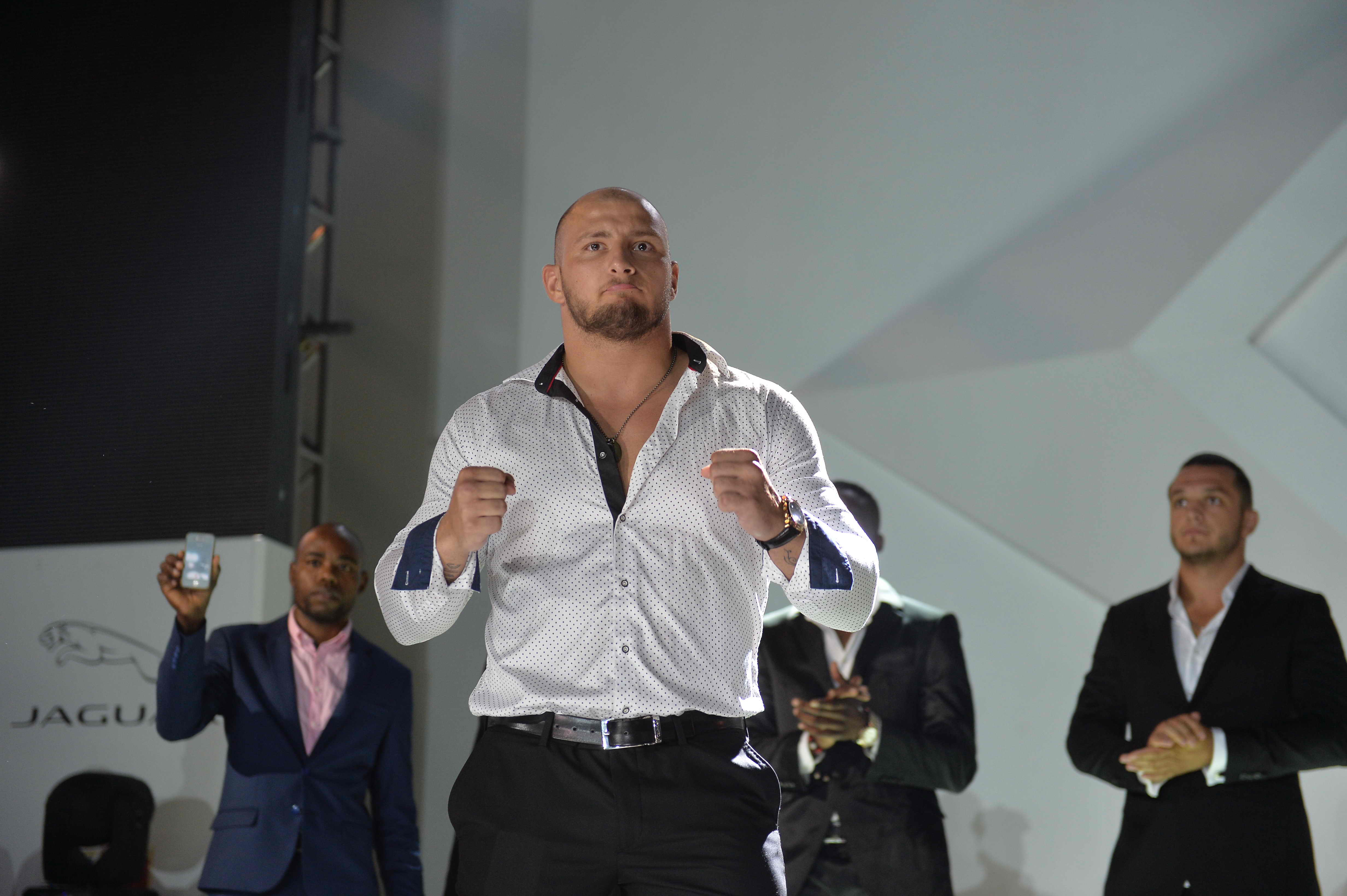 Luptătorii de la Superkombat Mamaia au trecut cu bine de proba cântarului / GALERIE FOTO