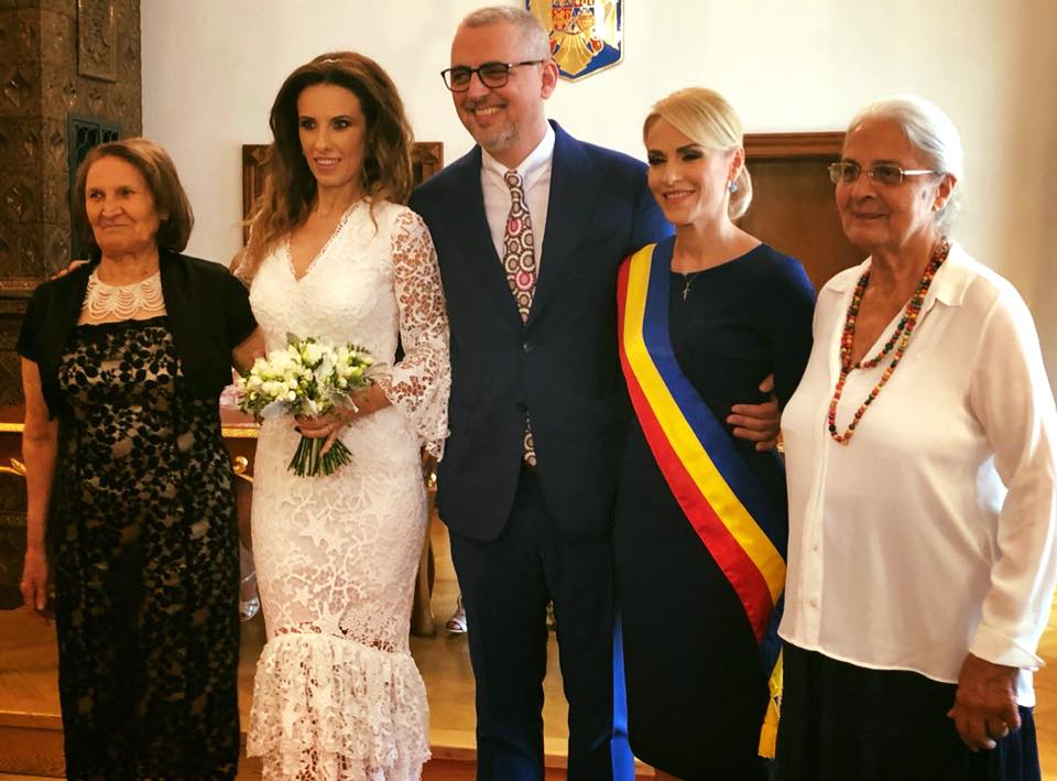Gabriela Firea a oficiat căsătoria dintre jurnaliștii Ionela Năstase și Vlad Petreanu. "Cu un nod în gât și amintiri năvalnice" | FOTO