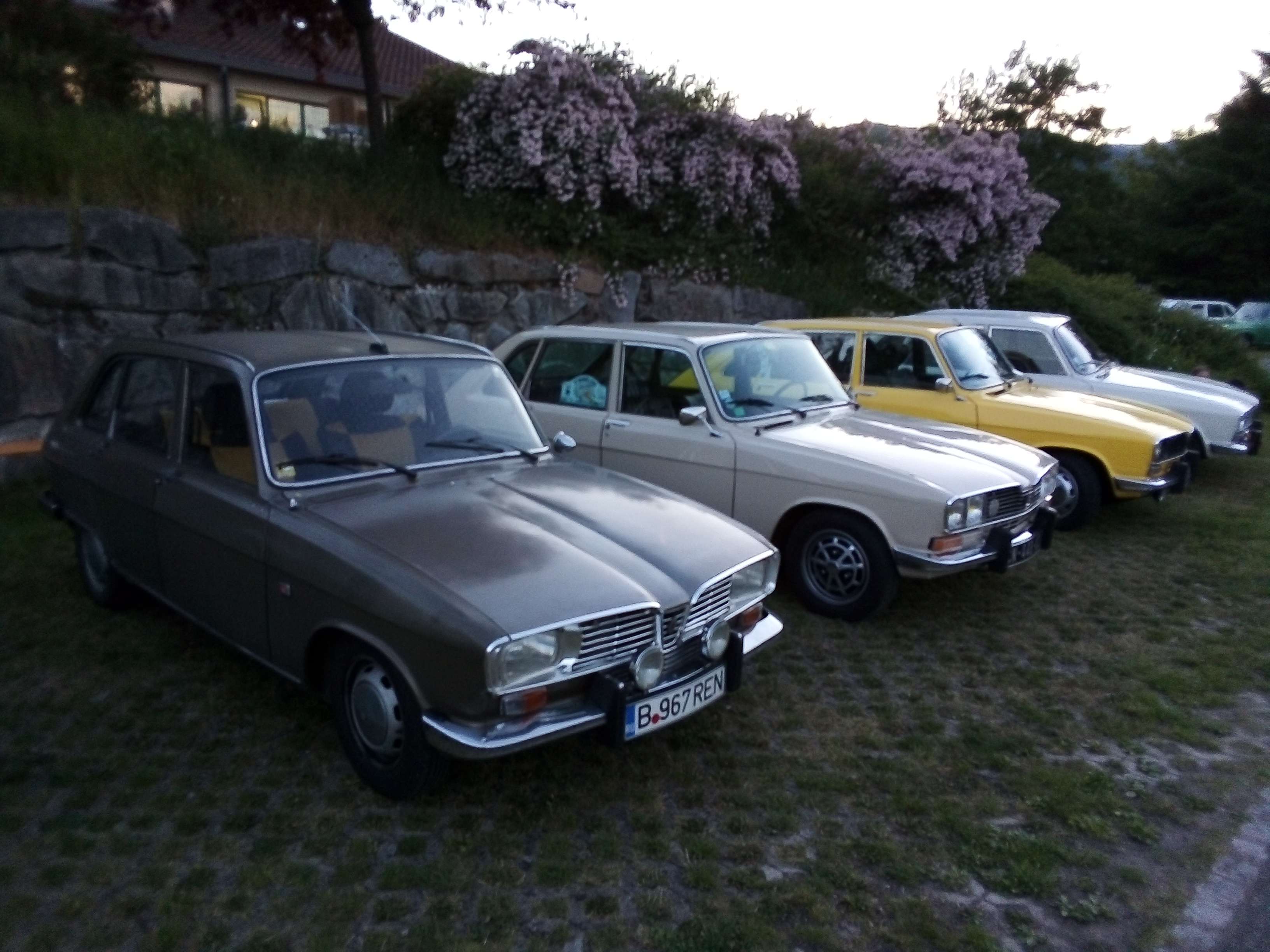 Am parcurs 4.000 km prin Europa cu o mașină veche de 52 de ani | GALERIE FOTO