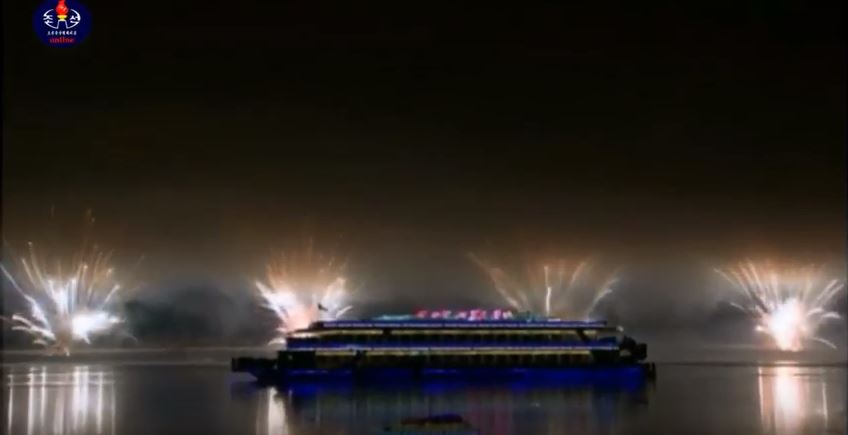 VIDEO, FOTO| Coreea de Nord a intrat în 2018. Foc de artificii spectaculos la Phenian
