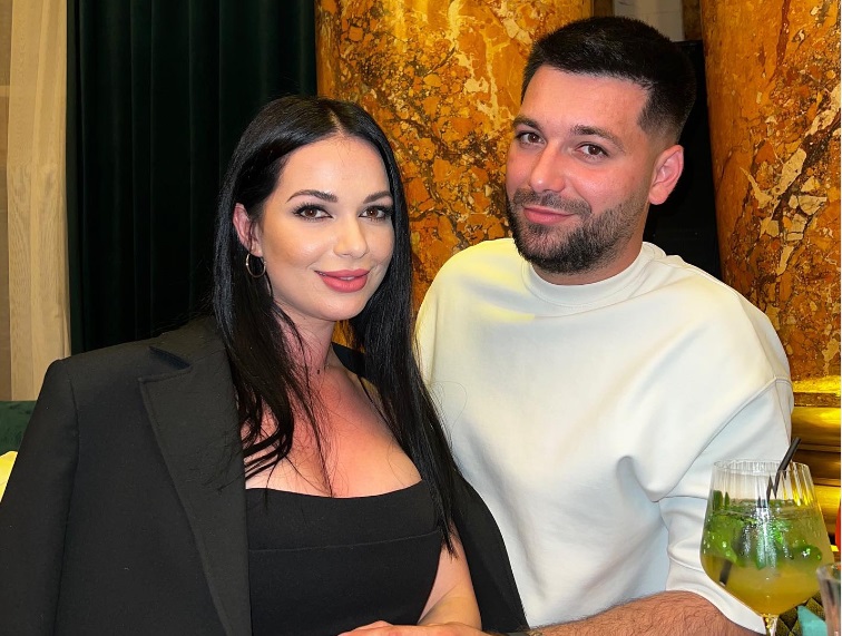 Deea Maxer are un nou loc de muncă: „Raiul milionarilor”. Cu ce se ocupă fosta soție a lui Dinu Maxer după divorț