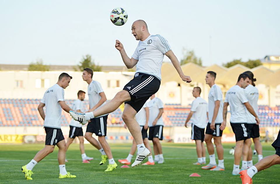 LIGA EUROPA, turul 2, retur: Botoșani - Legia 0-3 (în tur: 0-1) / Astra - Inverness 0-0 (1-0). ^Polonezii au făcut LEGEA cu clovnii Cordoș și Acsinte. Echipa lui Șumudică, zgârcită cu golurile cu scoțienii! West Ham, viitoarea adversară