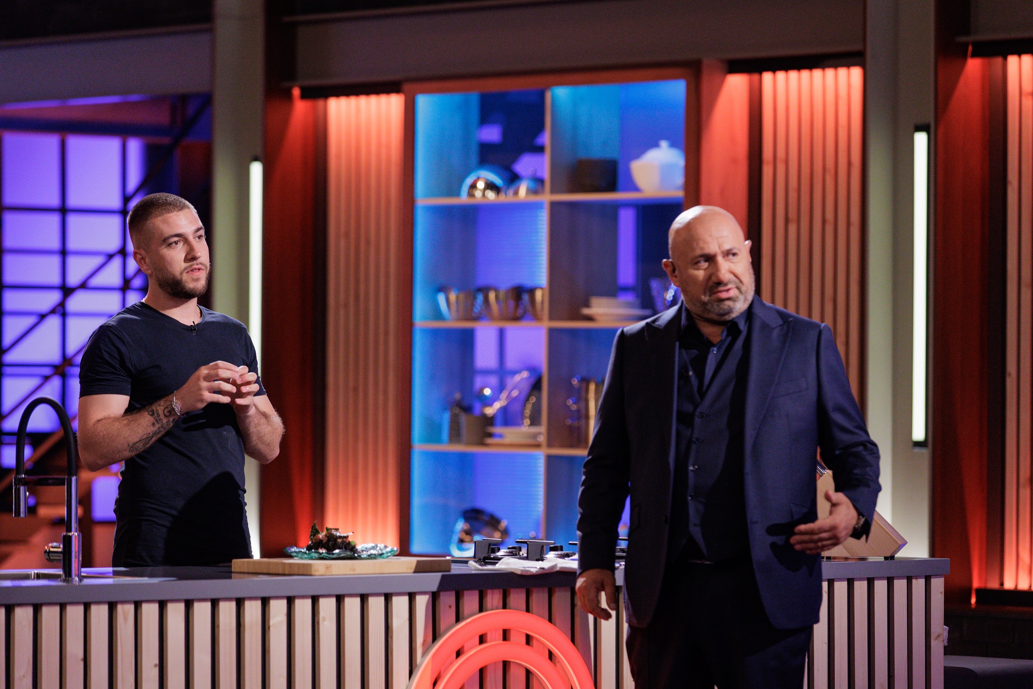 MasterChef 23 septembrie 2024. Cătălin Scărlătescu răbufnește în fața unui concurent. „Ce le faceți? Le-ați înnebunit de creier pe toate?”
