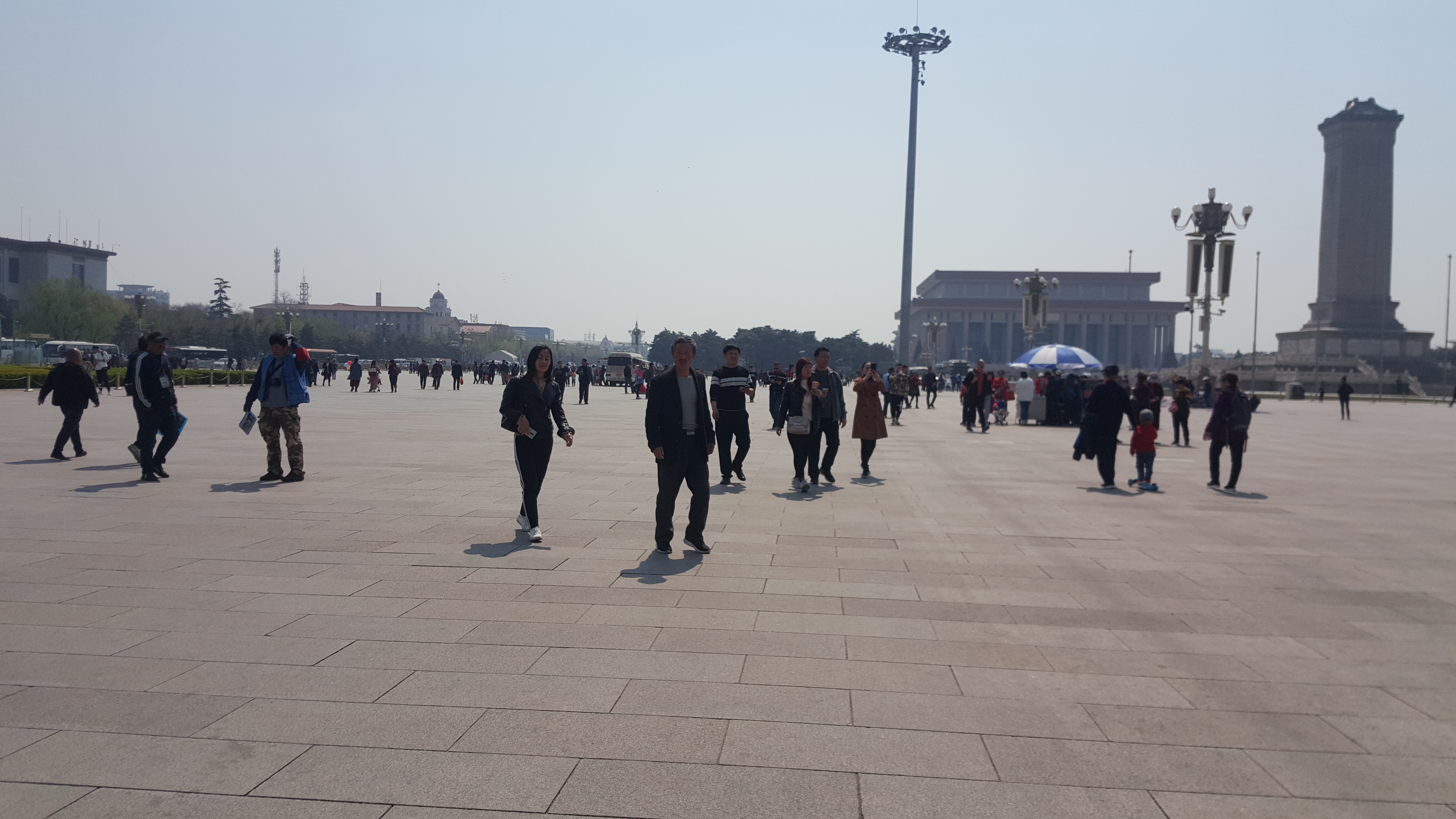 CORESPONDENȚĂ DIN BEIJING, CAPITOLUL 6 | Scriitoarea Doina Ruști, în Orașul Interzis