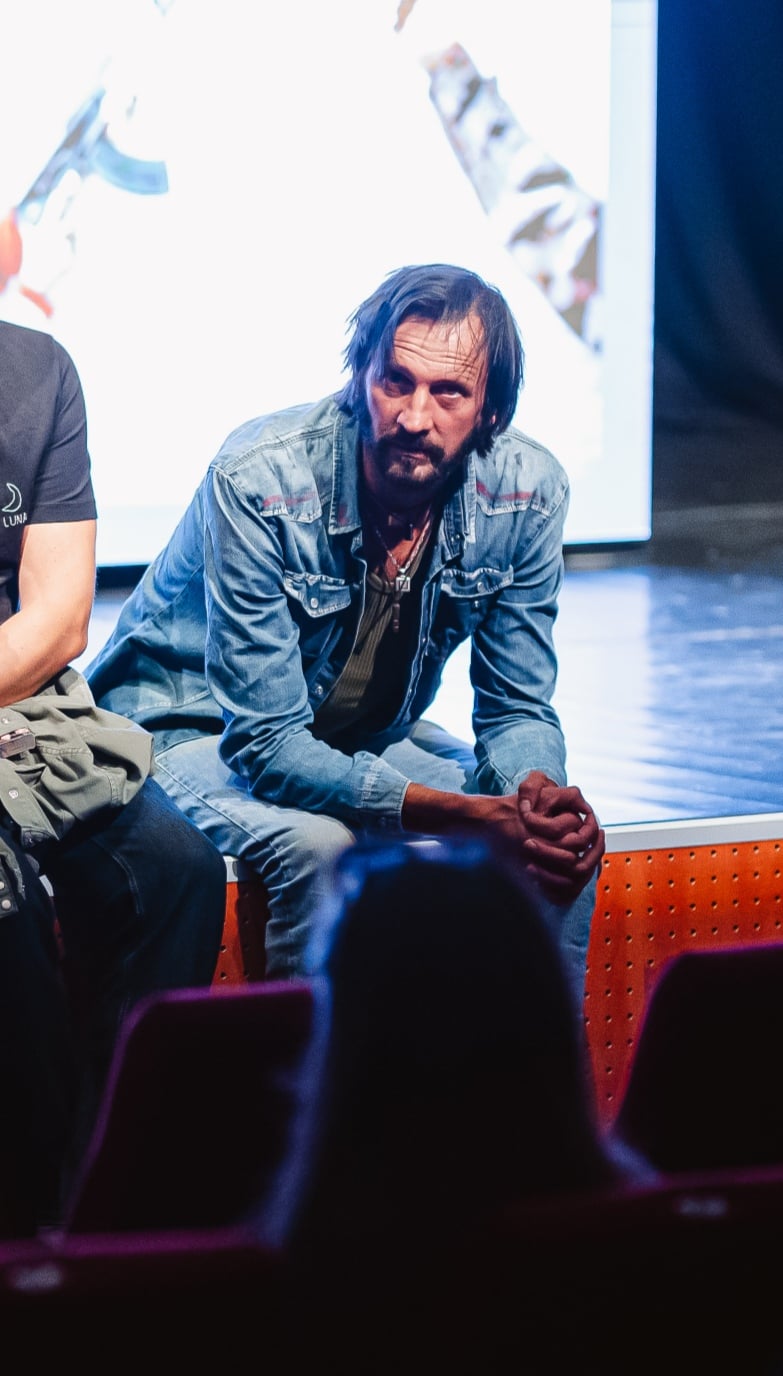 Unde își petrece actorul Bogdan Farcaș ziua de naștere. Pavel Bartoș e implicat direct | Exclusiv