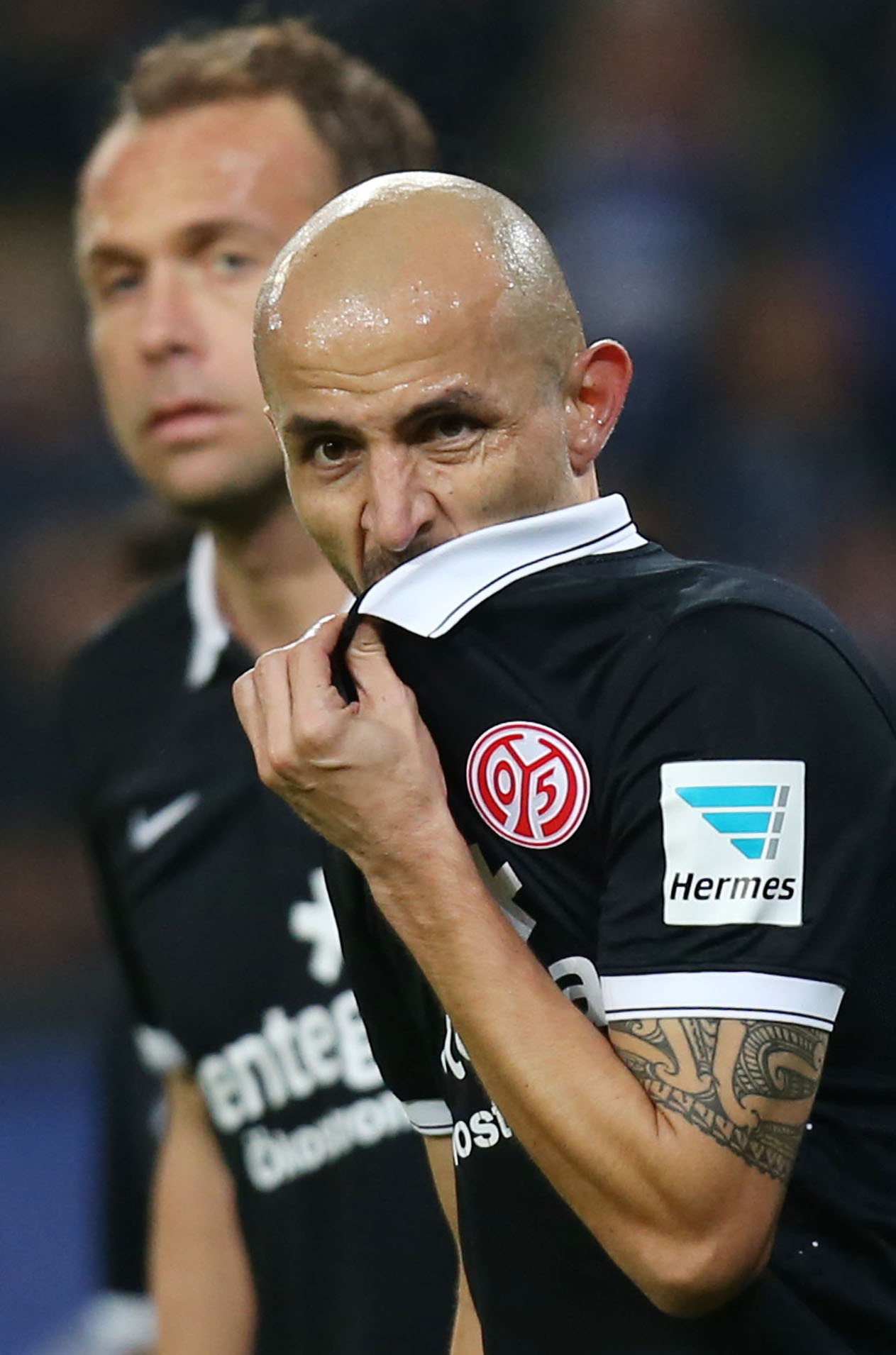 Accidentare oribilă în Bundesliga: columbianul Elkin Soto și-a făcut genunchiul praf!