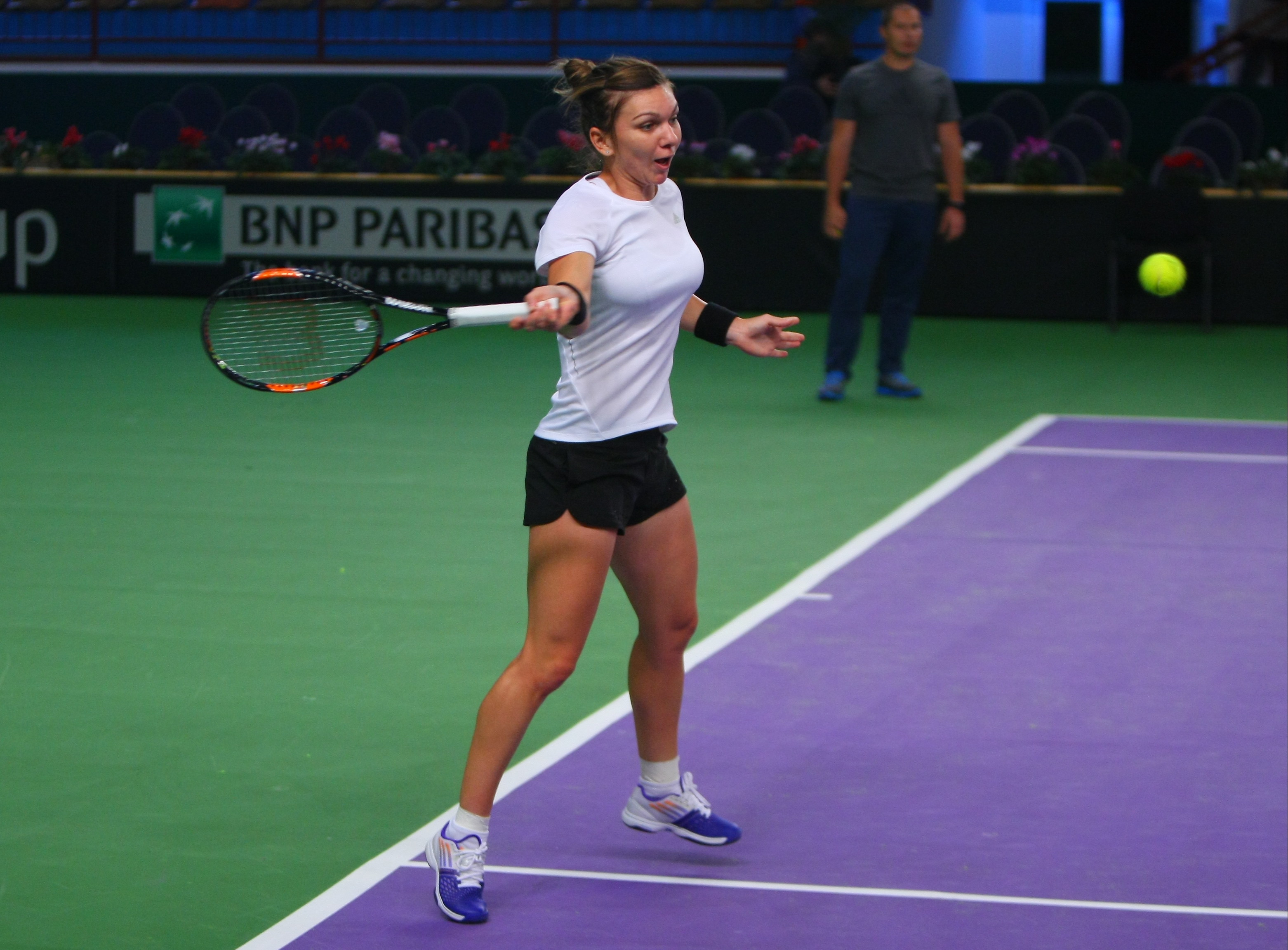 Fed Cup, România - Spania 1-2. ^Simona Halep nu i-a făcut față ”tancului” Garbine Muguruza / LIVE BLOG & GALERIE FOTO
