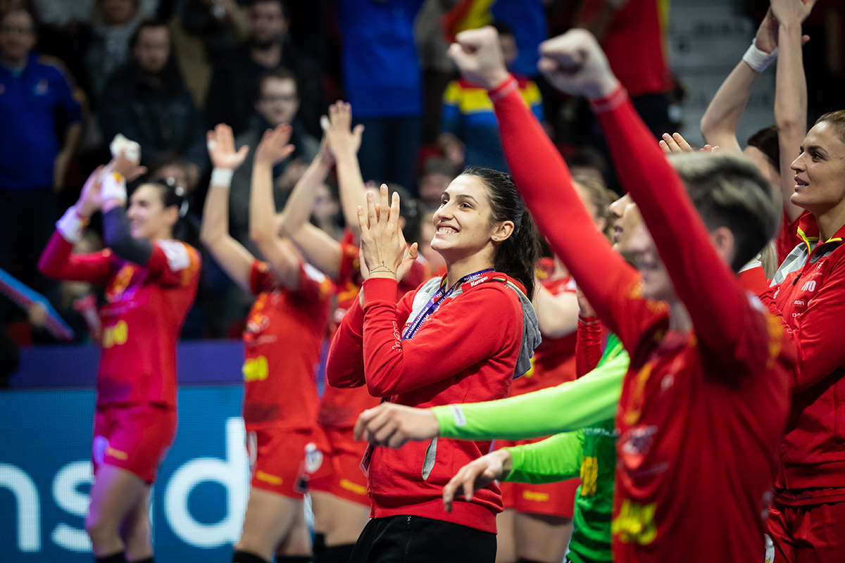 Succes, egal sau pierdem cu Ungaria la maximum două goluri = semifinale! Victorie: România - Spania, 27-25 la Euro 2018 de handbal feminin | GALERIE FOTO&VIDEO