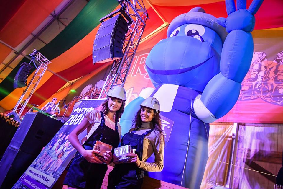 S-a dat cep la CibinFest 2016! 1.000 de butoaie de bere, concerte și mâncăruri alese sunt pregătite pentru participanți FOTO&VIDEO