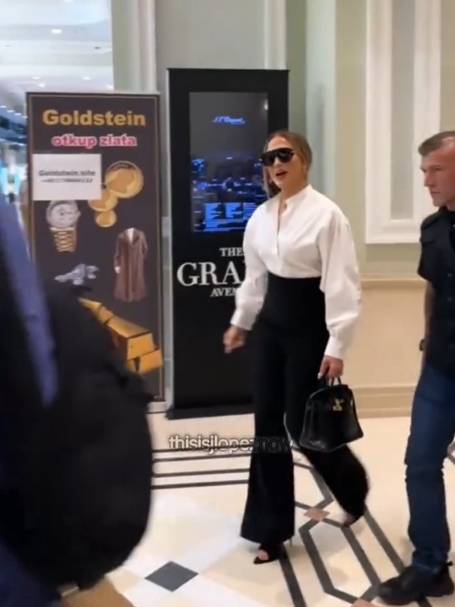 Transformarea lui Jennifer Lopez continuă: Ce vrea să facă în 2026. Apropiații artistei s-au speriat și sunt în alertă