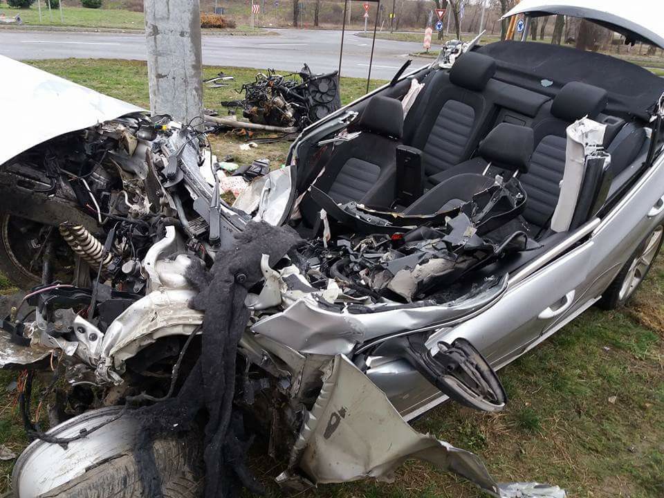 FOTO/ Un polițist de frontieră a murit într-un accident în Oradea. Era tatăl unei fetițe